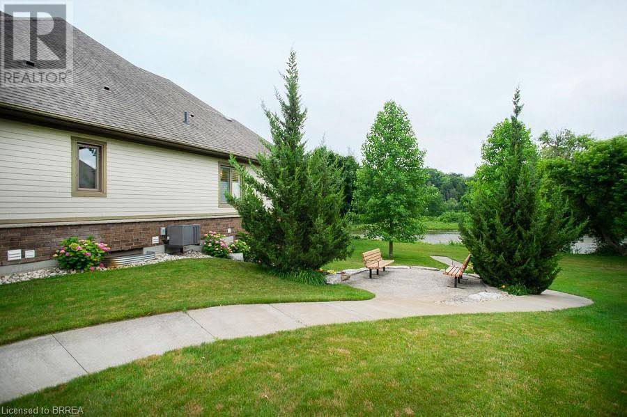 Paris, ON N3L0C5,158 WILLOW ST #6
