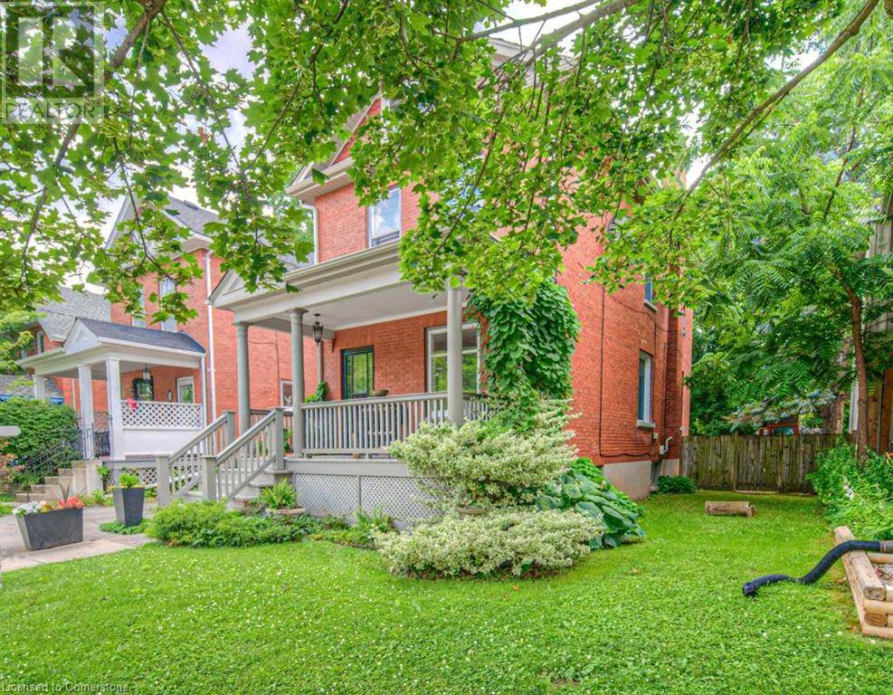 Cambridge, ON N1R2A2,43 BALL Avenue