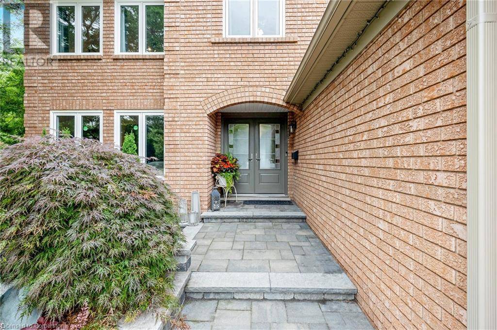 Oakville, ON L6M3A2,1717 HERITAGE Way