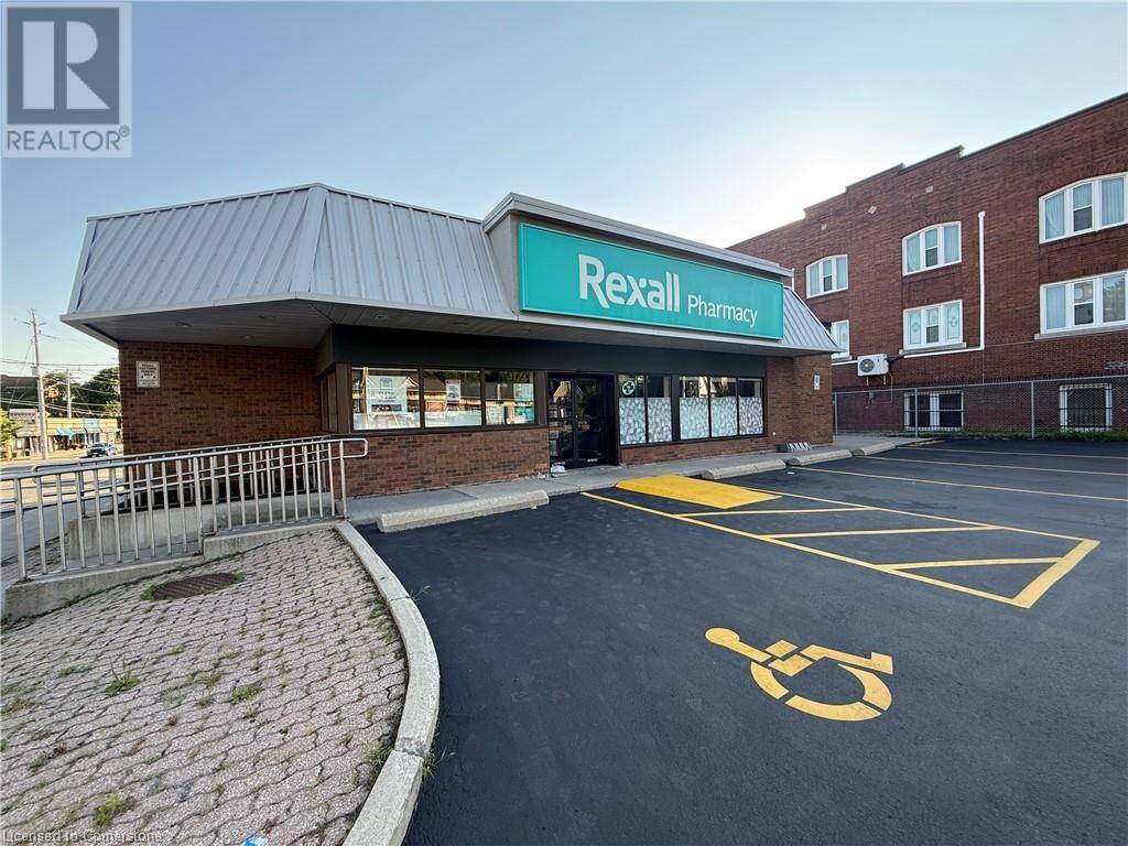 Hamilton, ON L8P4L5,331 DUNDURN Street S