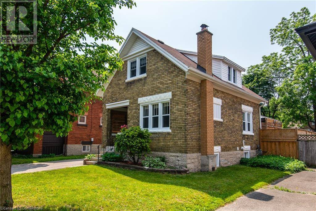Kitchener, ON N2M1X1,131 HOMEWOOD Avenue