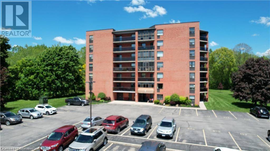 Simcoe, ON N3Y5J6,5 MILL POND CT #403