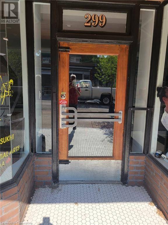 Hamilton, ON L8H3Z8,299 OTTAWA ST North #C