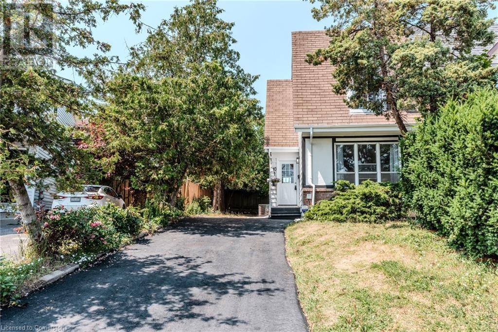 Oshawa, ON L1H3X4,10 GRASSMERE Court