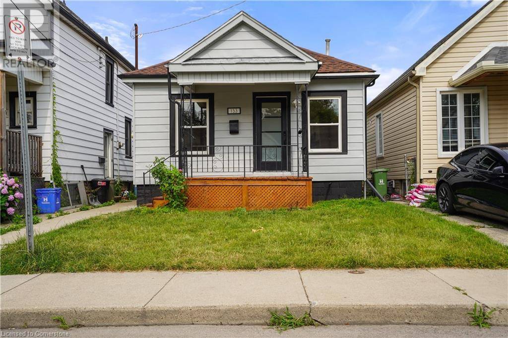 Hamilton, ON L8H5A6,133 BARONS Avenue N