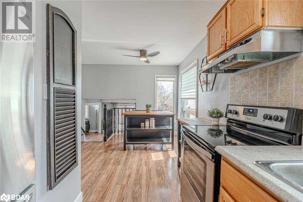 Barrie, ON L4N6Z6,40 GRASETT Crescent