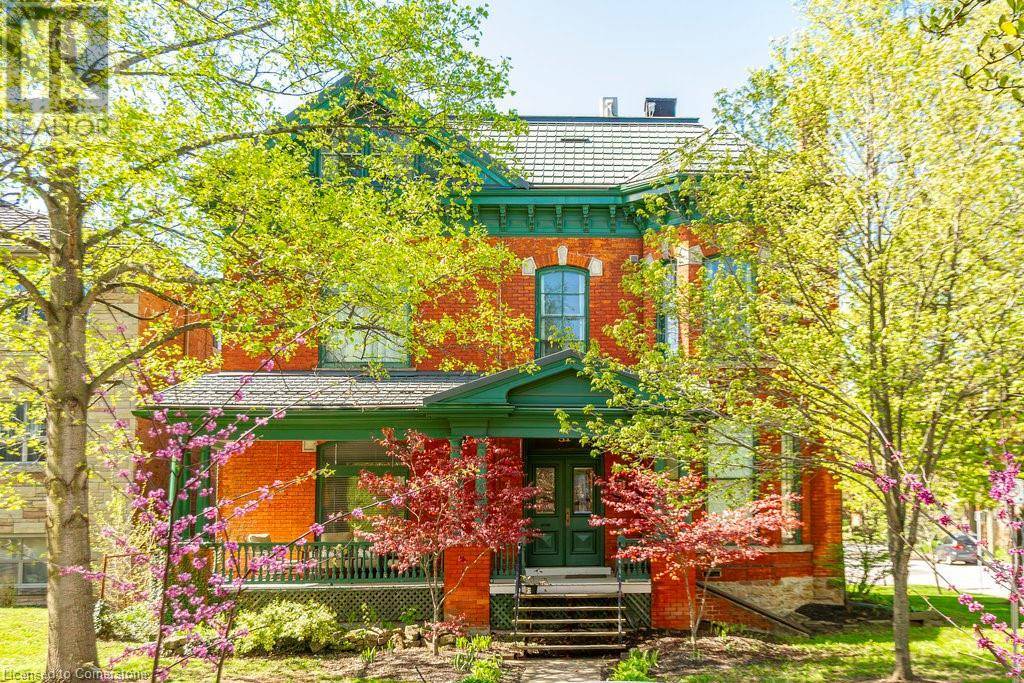 Hamilton, ON L8P2K9,51 STANLEY AVE #2