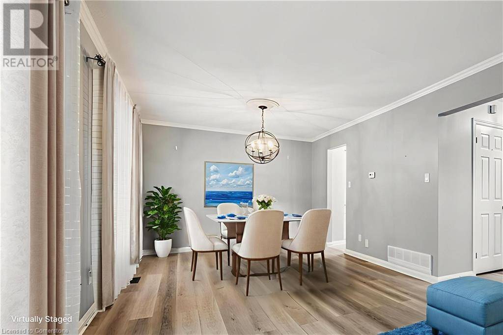 Grimsby, ON L3M4X5,22 MERRITT Crescent