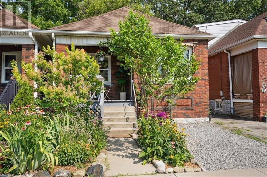 Hamilton, ON L8H5B4,138 COPE Street
