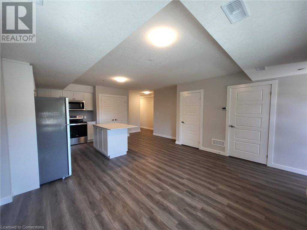 Kitchener, ON N2E0B8,118 GRAVEL RIDGE TRL #C22