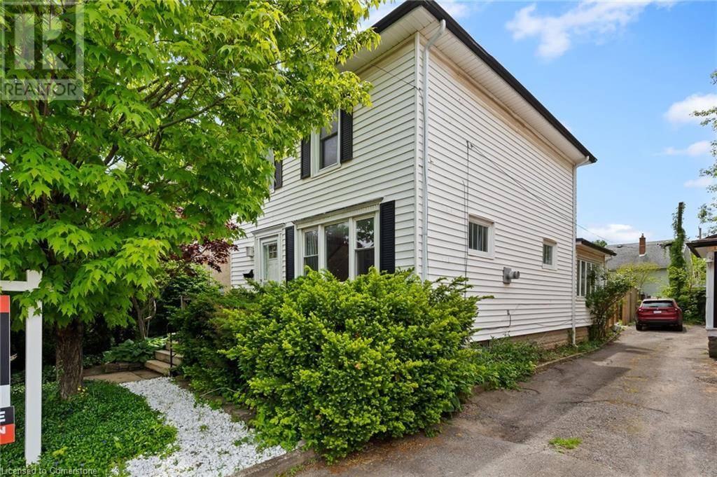 St. Catharines, ON L2R2E6,42 CHAPLIN Avenue