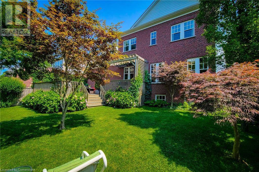 Niagara-on-the-lake, ON L0S1J0,16 BROCK Street