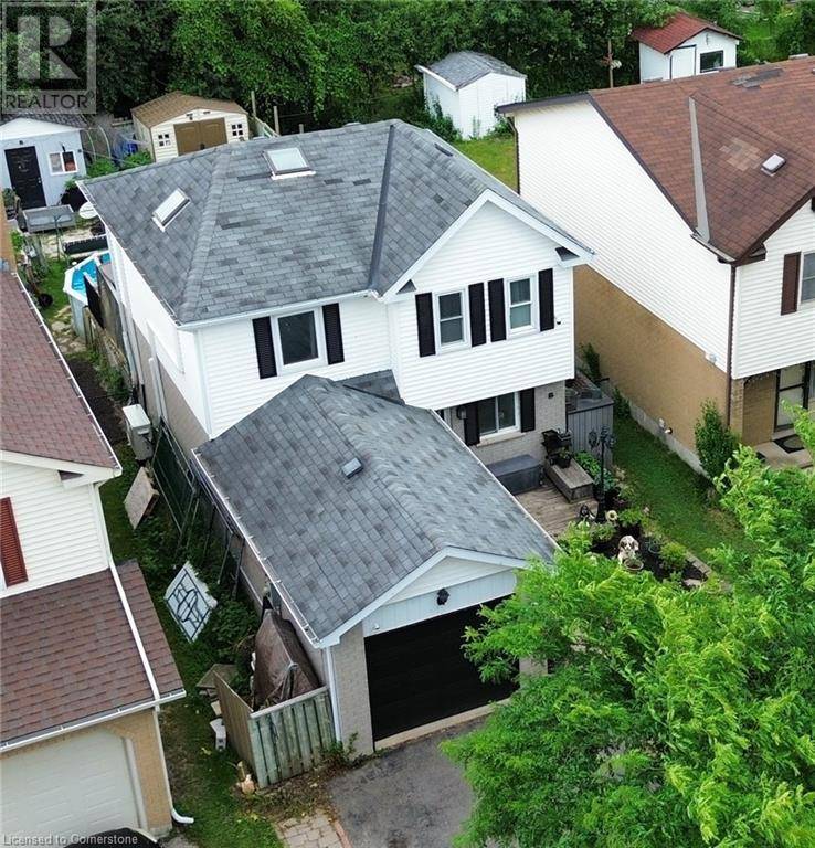 Kitchener, ON N2M5J4,18 CAMROSE Court