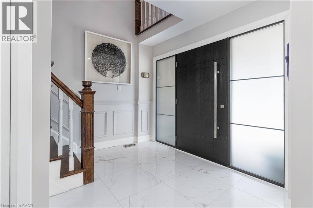 Burlington, ON L7L2K1,436 GOODRAM Drive