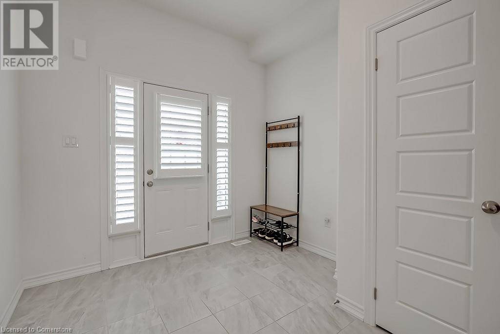 Waterdown, ON L8B0T5,44 MCCURDY Avenue