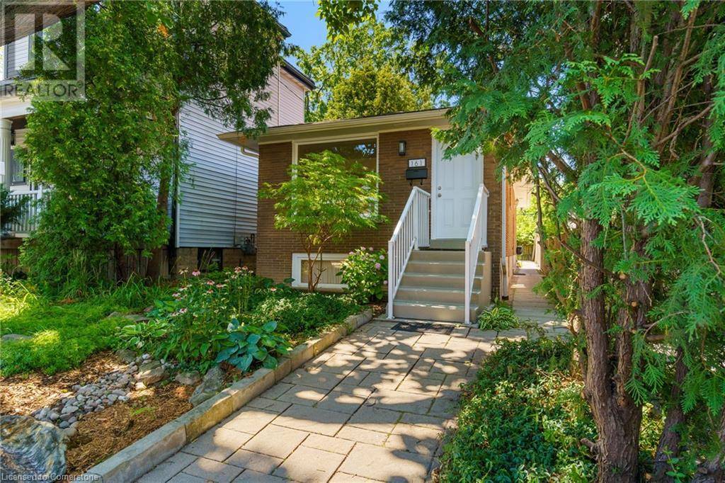 Hamilton, ON L8P2M6,161 HOMEWOOD Avenue