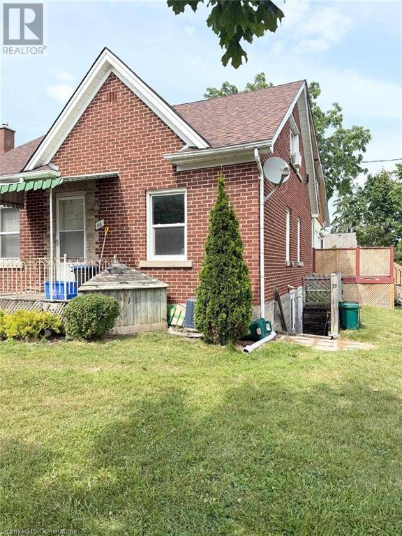 Kitchener, ON N2G3A8,56 LILAC ST #1B