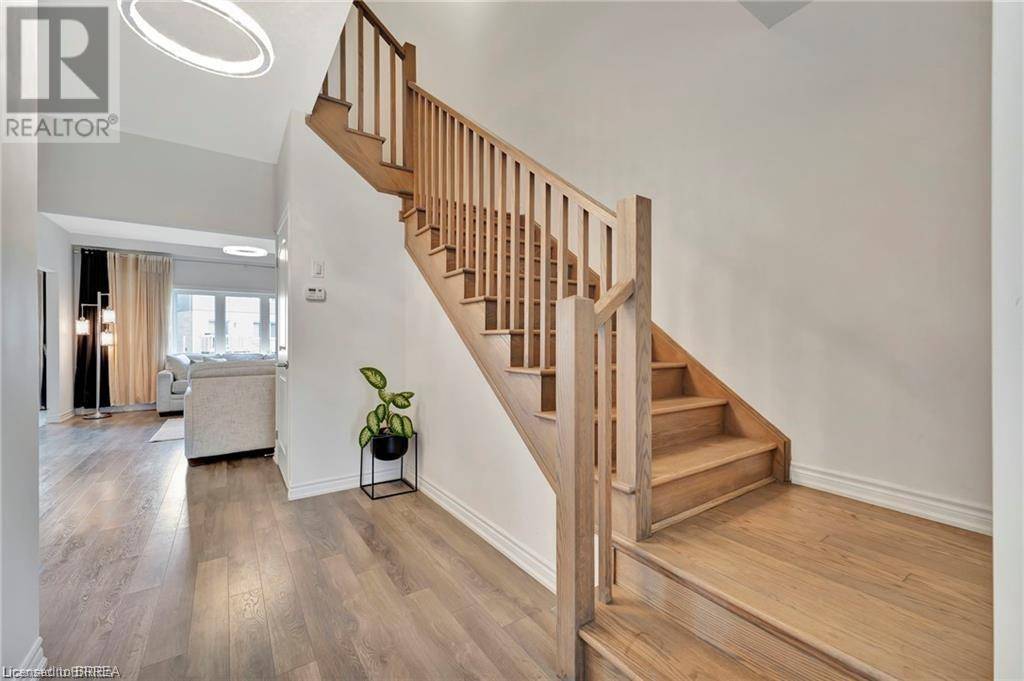 Brantford, ON N3V0B1,6 TARRISON Street