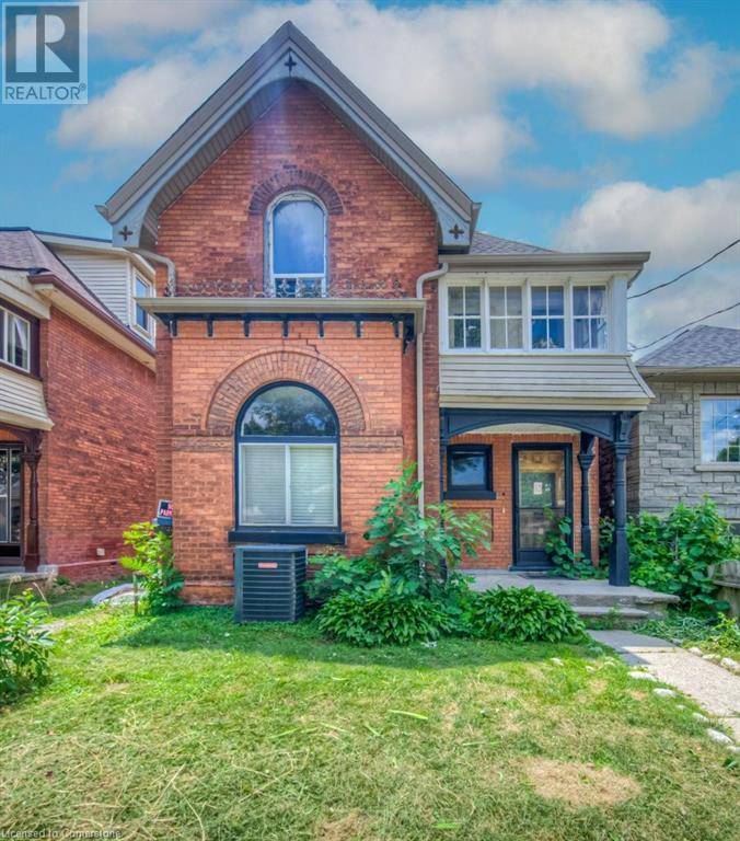 Brantford, ON N3S2Z5,13 SARAH Street