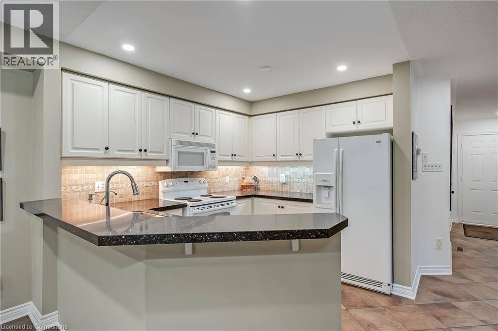 Oakville, ON L6M3M4,1240 WESTVIEW TER #87