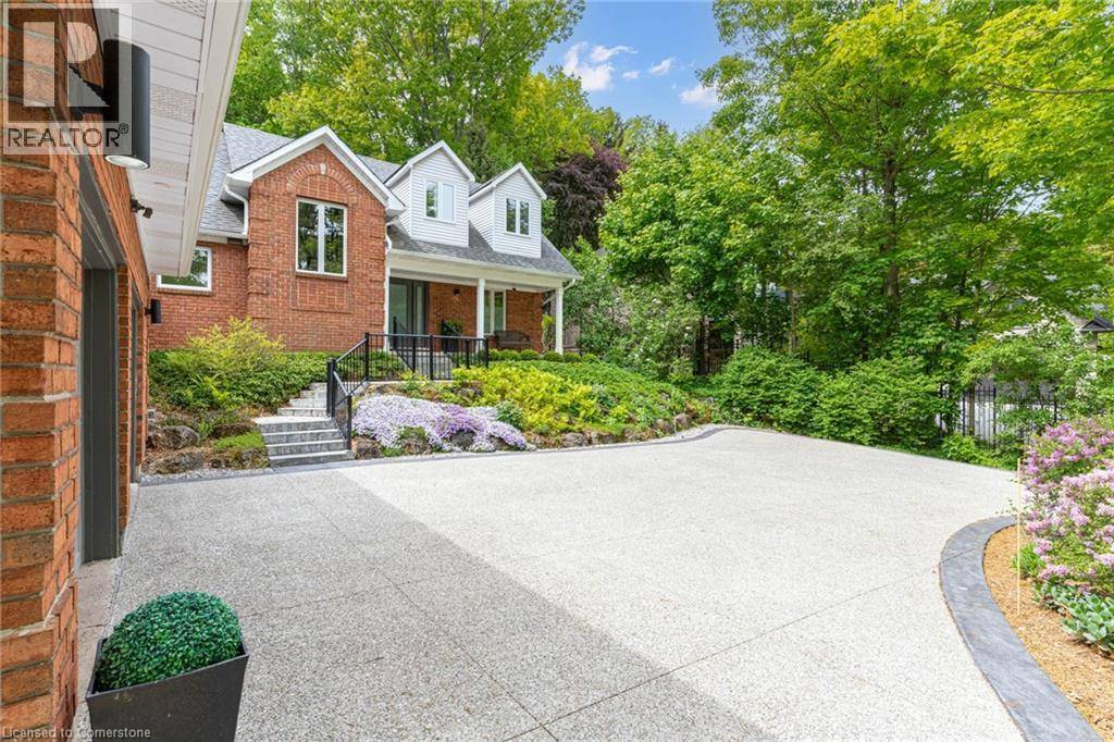 Ancaster, ON L9G4T7,158 SULPHUR SPRINGS Road