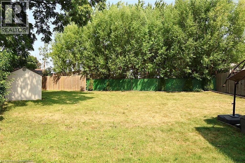 Hamilton, ON L9C6G2,9 DUNCAIRN Court