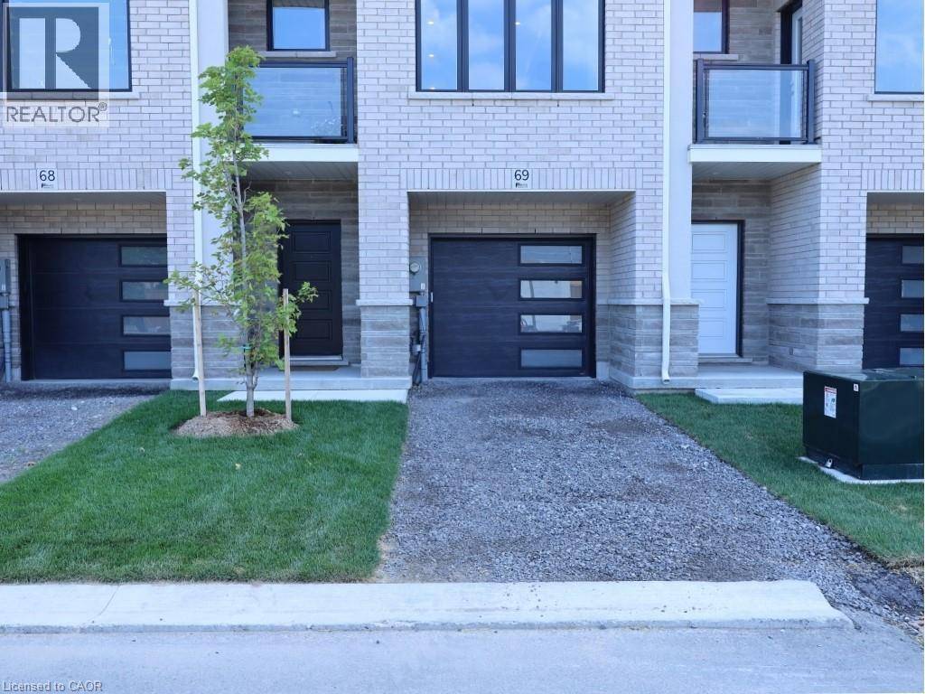 St. Catharines, ON L2M4T3,292 VINE ST #69