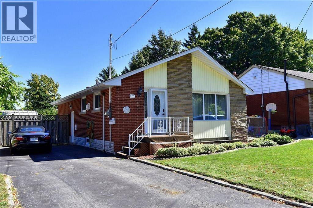 Hamilton, ON L8T4K2,161 KINGS FOREST Drive