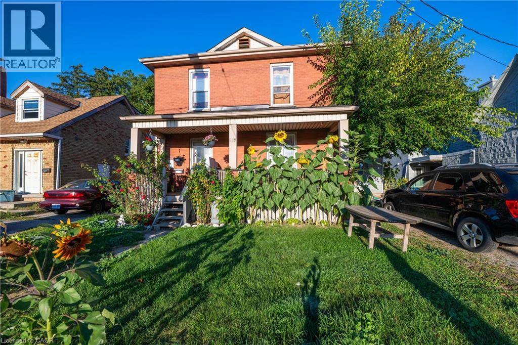 Cambridge, ON N1R3B9,229 WATER Street N