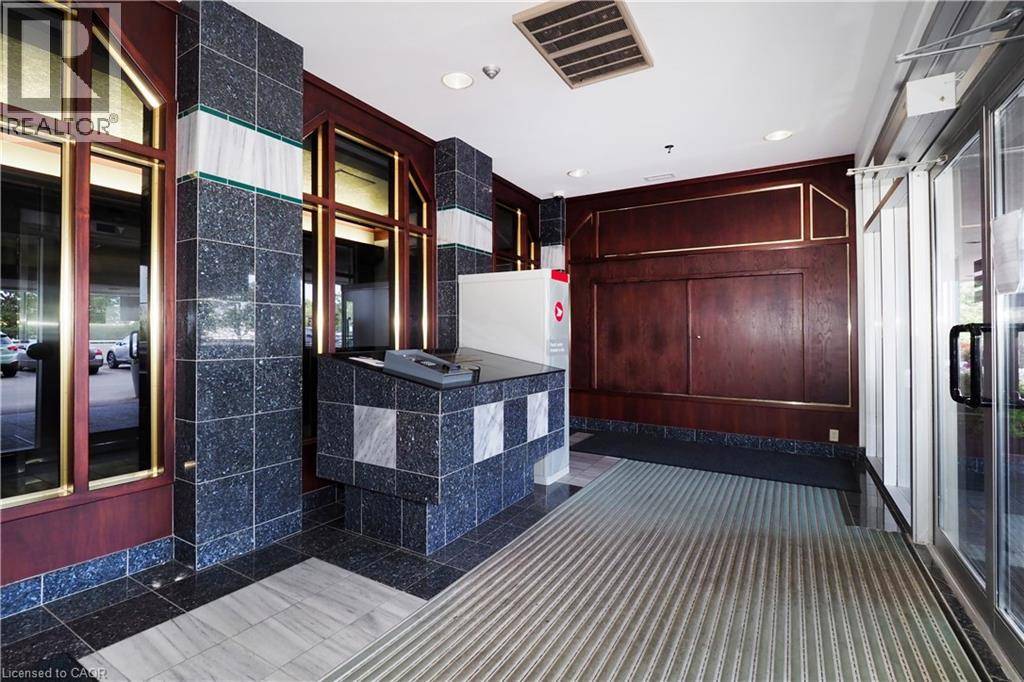 Cambridge, ON N1R8B8,190 HESPELER RD #1001