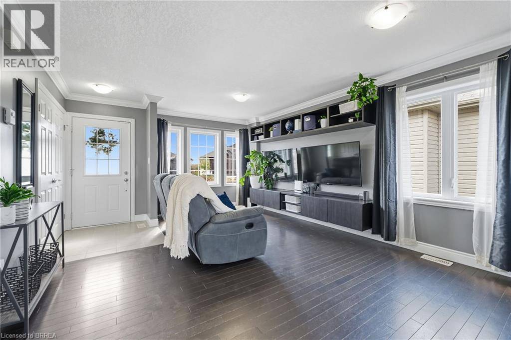 Norwich, ON N0J1P0,18 DENNIS Drive