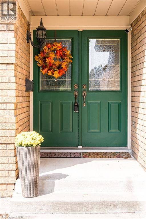 Oakville, ON L6M2T2,2127 BRAYS Lane