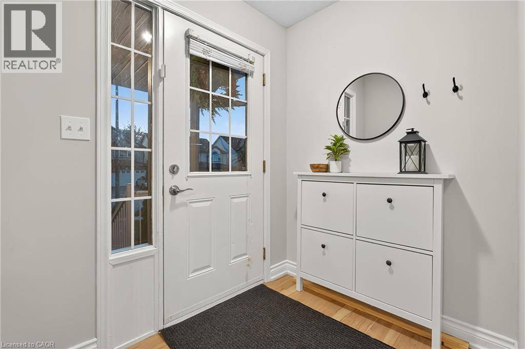 Kitchener, ON N2R1V2,70 CANNES Street