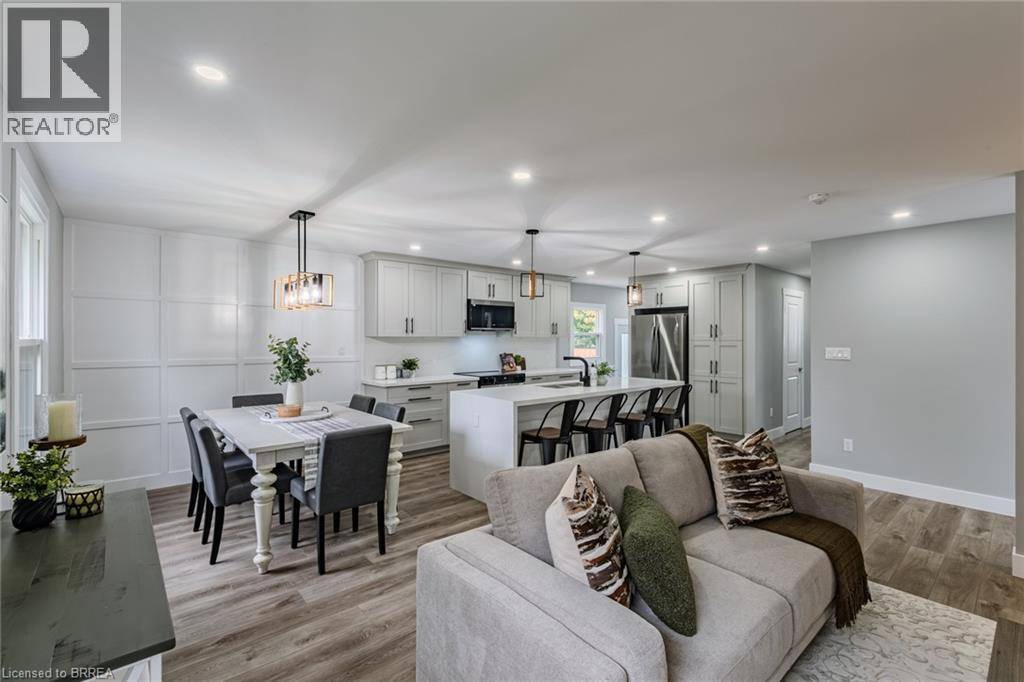 Brantford, ON N3R6H6,10 UPLANDS Drive