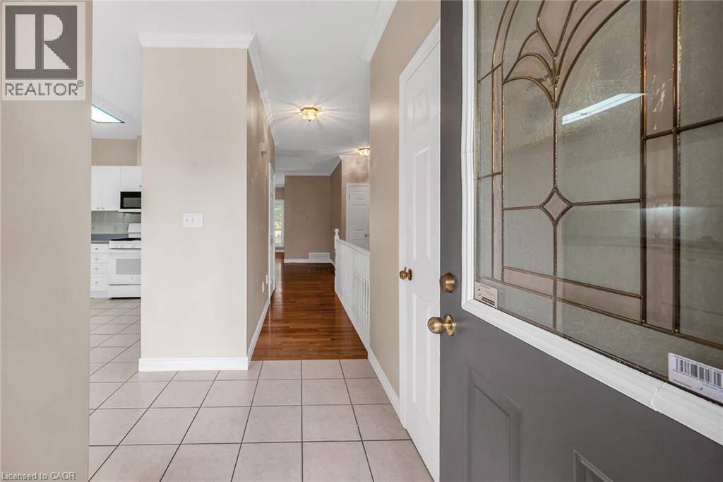 Mount Hope, ON L0R1W0,46 NORTHERNBREEZE Street