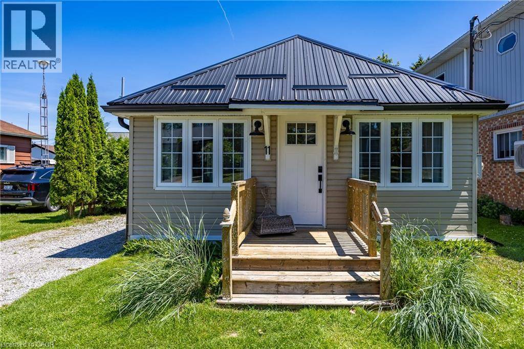 Long Point, ON N0E1M0,11 BASS Lane