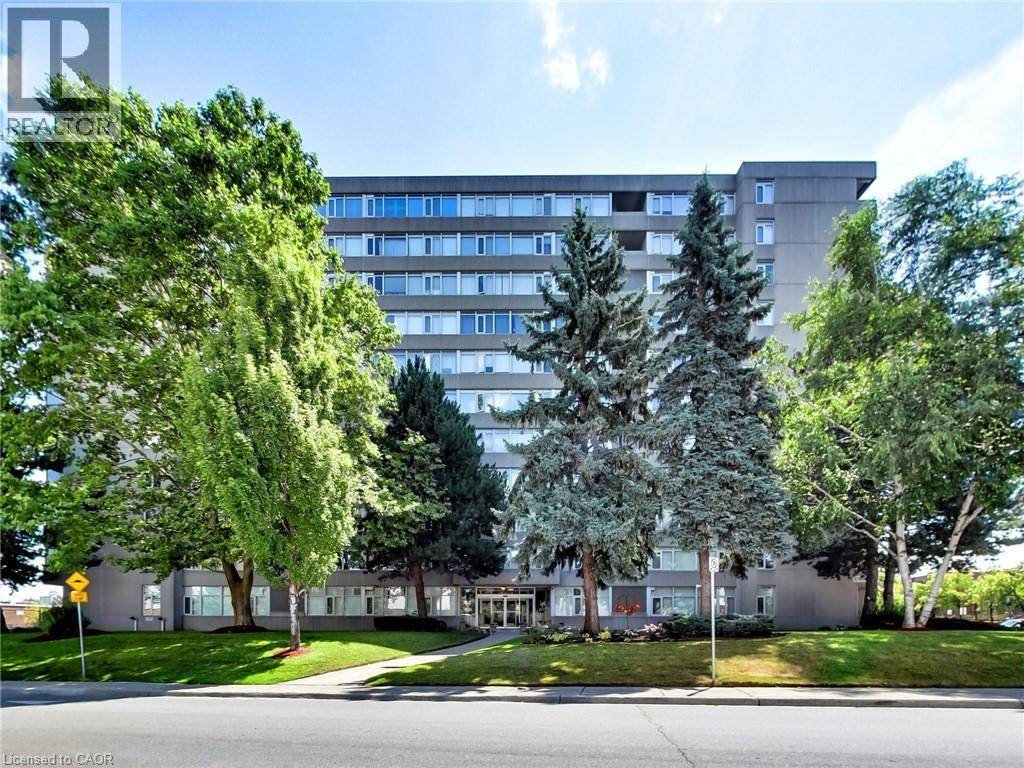 Hamilton, ON L8K6M9,30 HARRISFORD ST #405