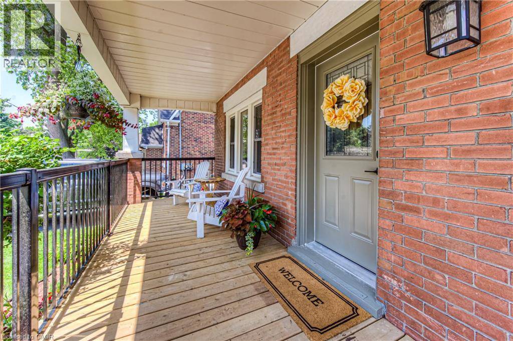 Waterloo, ON N2J1X9,116 WATERLOO Street