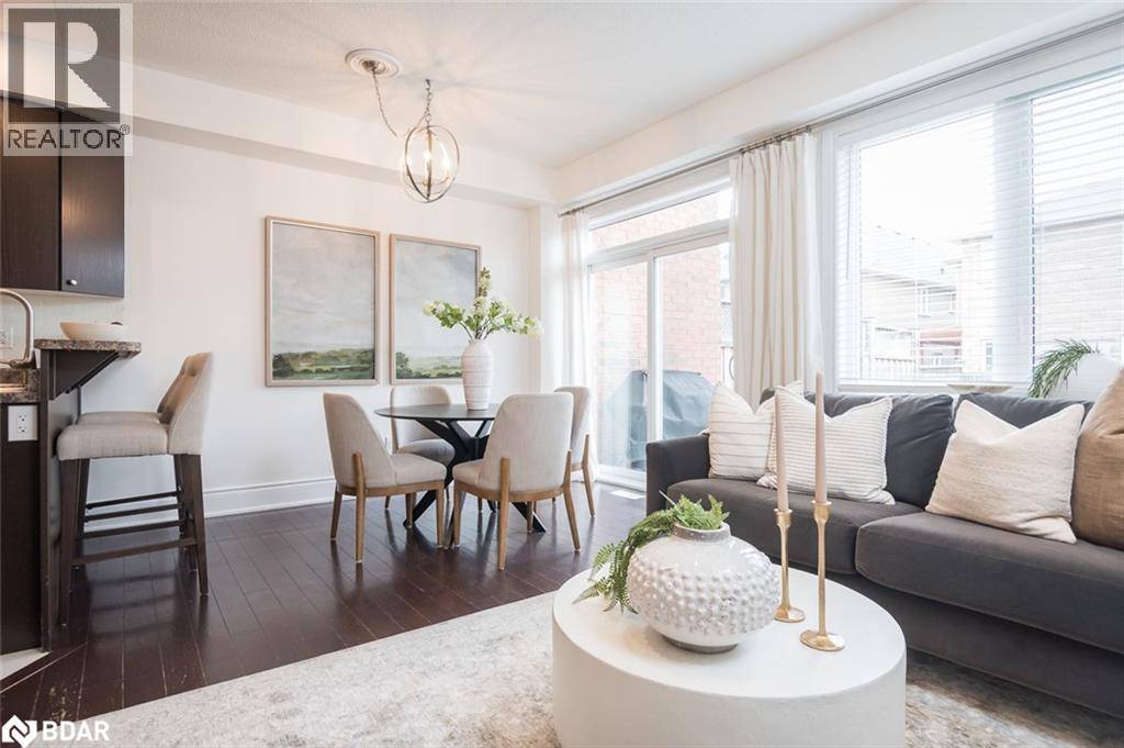 Milton, ON L9T8M4,673 SAUVE Street