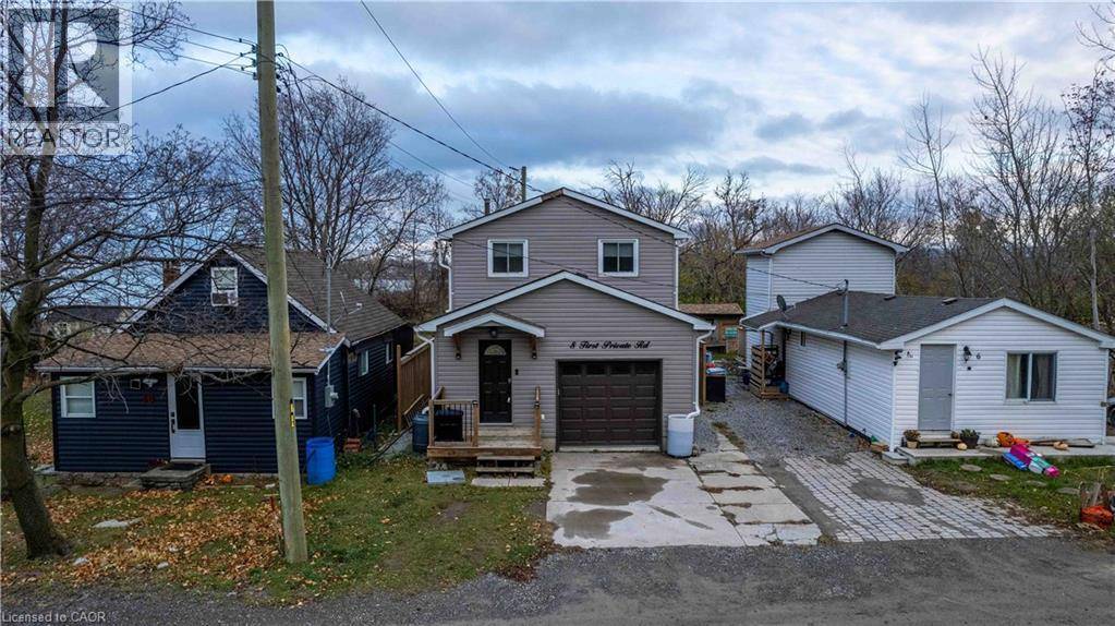 Hamilton, ON L8E5B9,8 FIRST PRIVATE Road