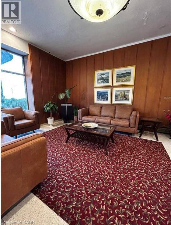 Hamilton, ON L9A1B1,222 CONCESSION ST #104