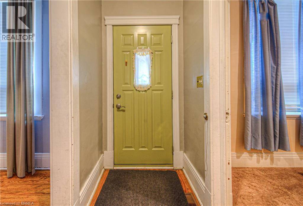 Brantford, ON N3S6E7,187 RAWDON Street