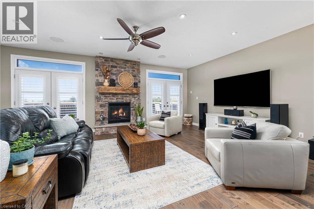 Smithville, ON L0R2A0,53 ANASTASIA Boulevard