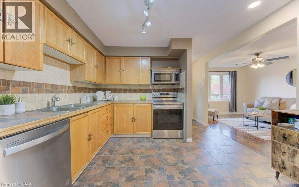 Kitchener, ON N2N2X6,50 NEWBURY Drive
