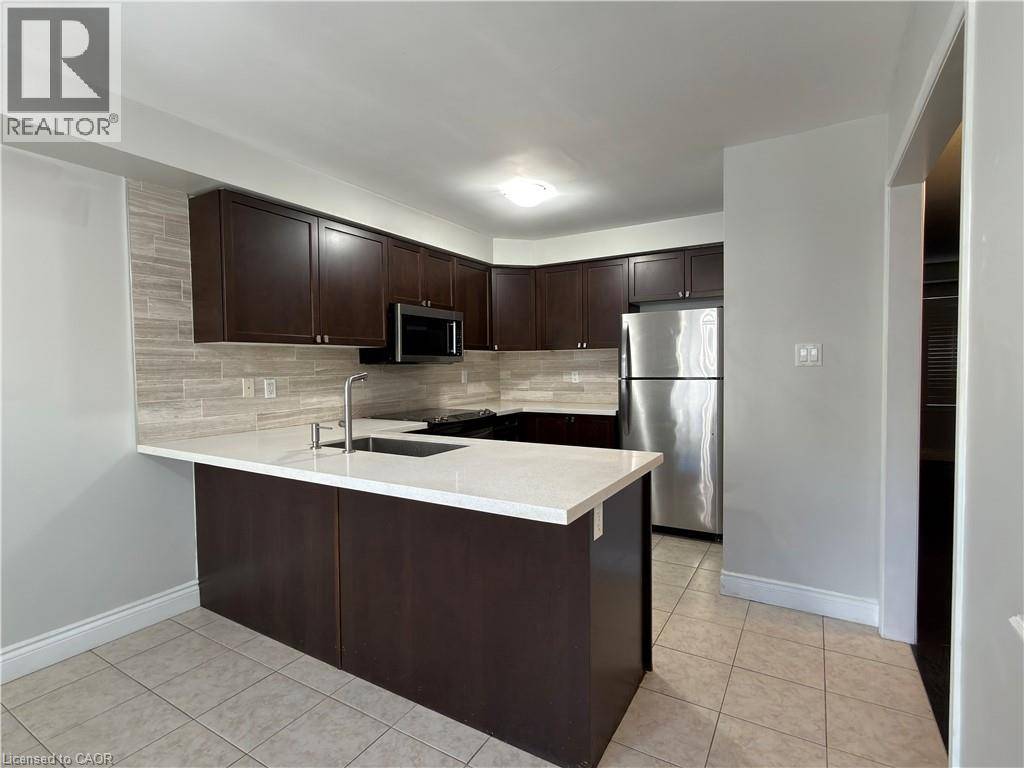 Hamilton, ON L9A0B4,7 SIRENTE DR #48