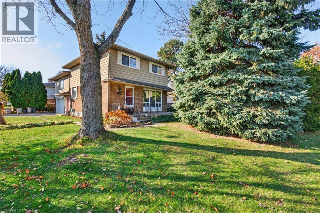 Oakville, ON L6L3L1,214 VANCE Drive