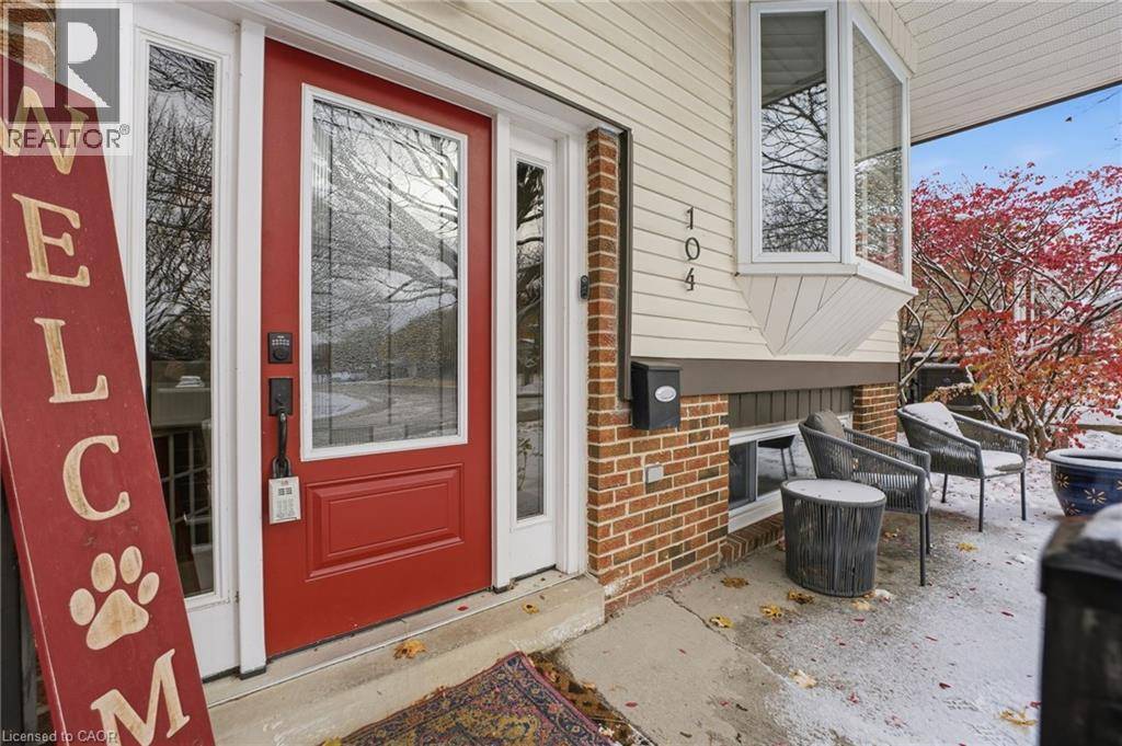 Cambridge, ON N3C3J2,104 CINDY Avenue