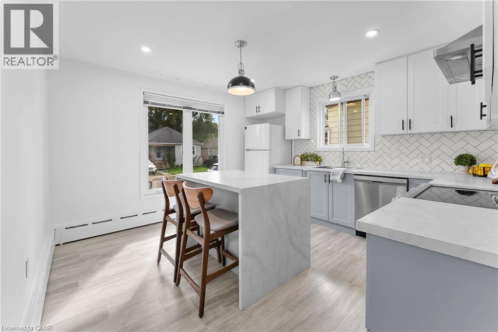 St. Catharines, ON L2N1B3,19 MOOTE Street