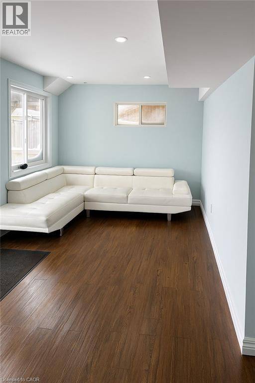 Kitchener, ON N2R0A5,960 BIANCA CT #Lower