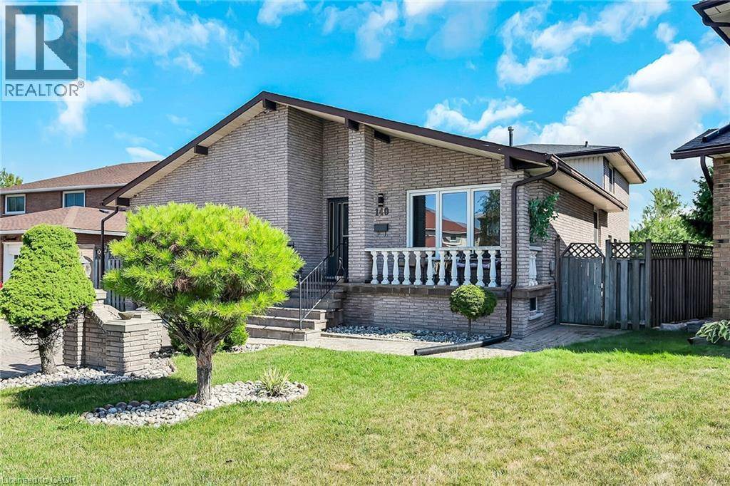 Hamilton, ON L8W2G7,140 SOLOMON Crescent